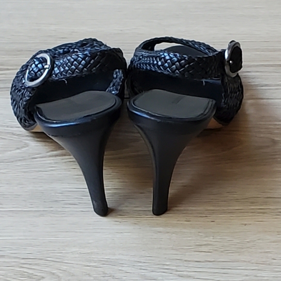 Banana Republic heels - Picture 3 of 7